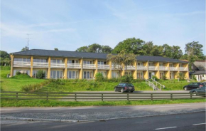 Lovely Apartment In Allinge With Wifi